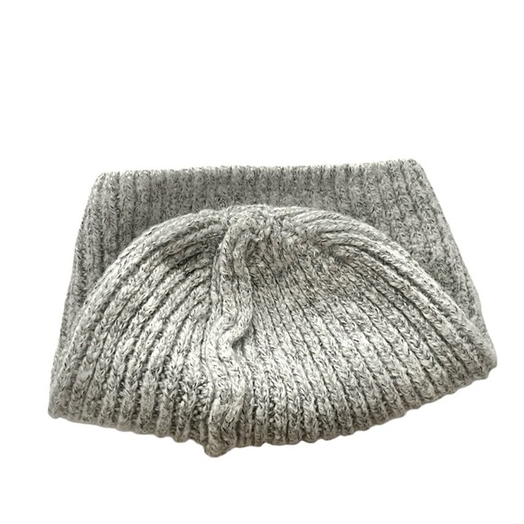 Hand Knitted Wool Hat | Vintage Gray Beanie - Picture 6 of 7